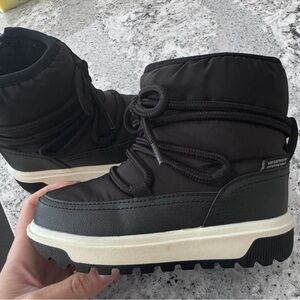 Black Waterproof Winter Boots for Toddlers